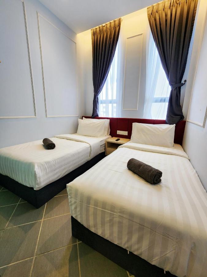 Mac Hotel By Sky Hive George Town Buitenkant foto